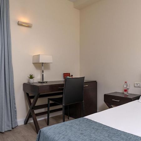 Hod Hasharon Luxury Apartment Herzelia Екстериор снимка