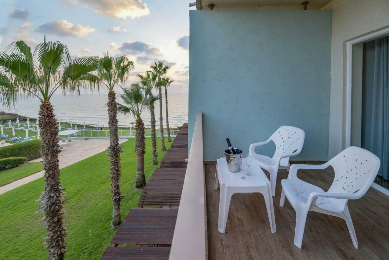 Hod Hasharon Luxury Apartment Herzelia Екстериор снимка