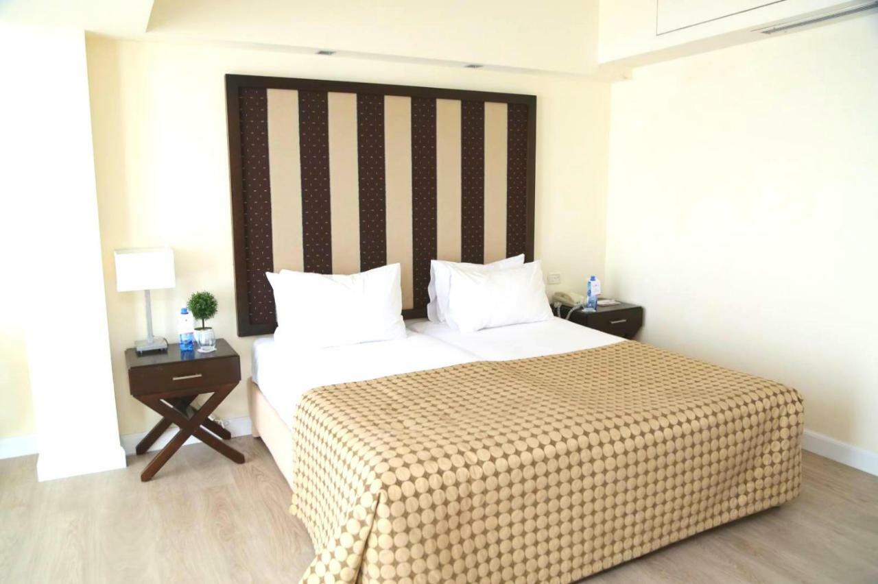 Hod Hasharon Luxury Apartment Herzelia Екстериор снимка
